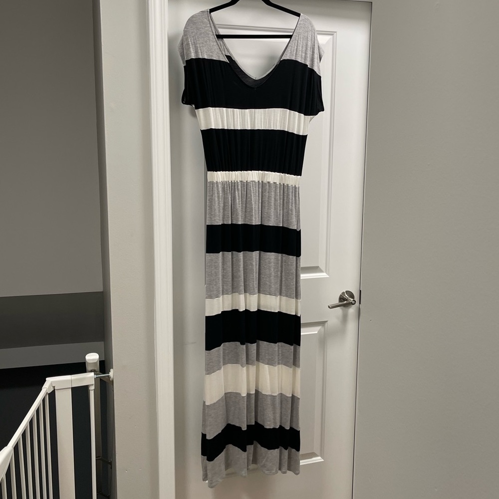 Maternity dress size medium